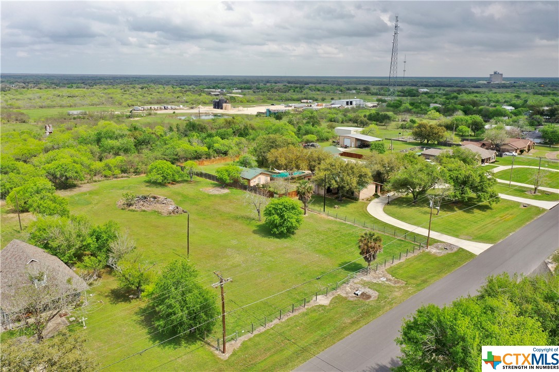 506 W Houston Street