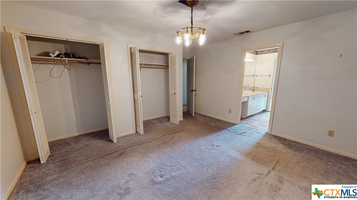 506 W Houston Street