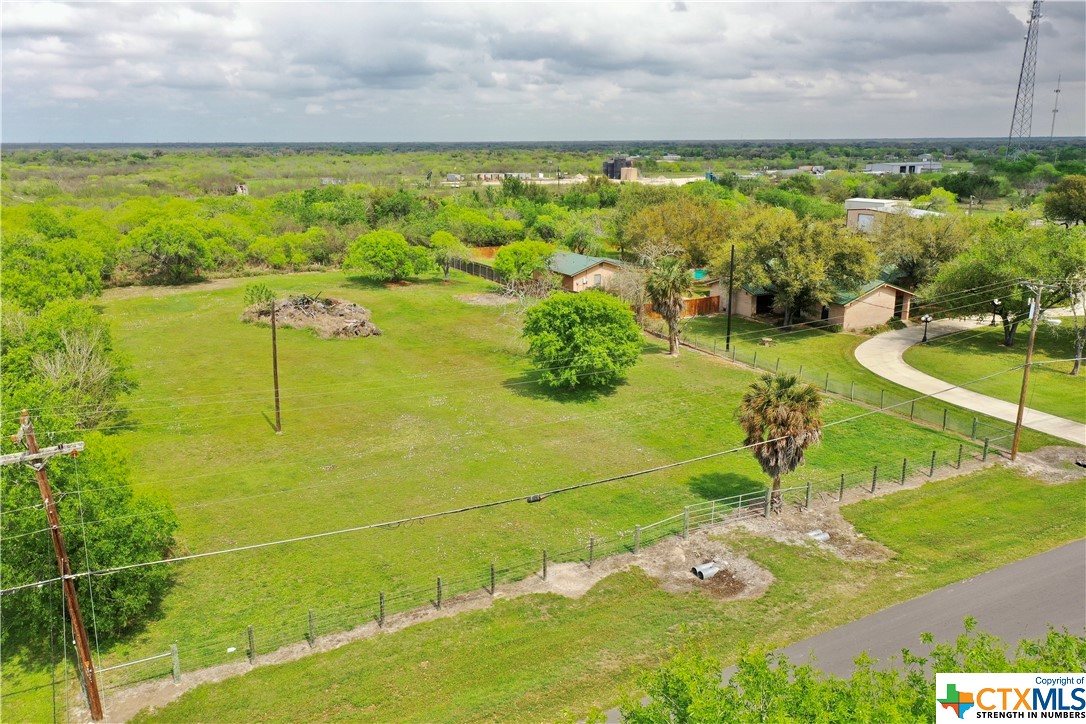 506 W Houston Street