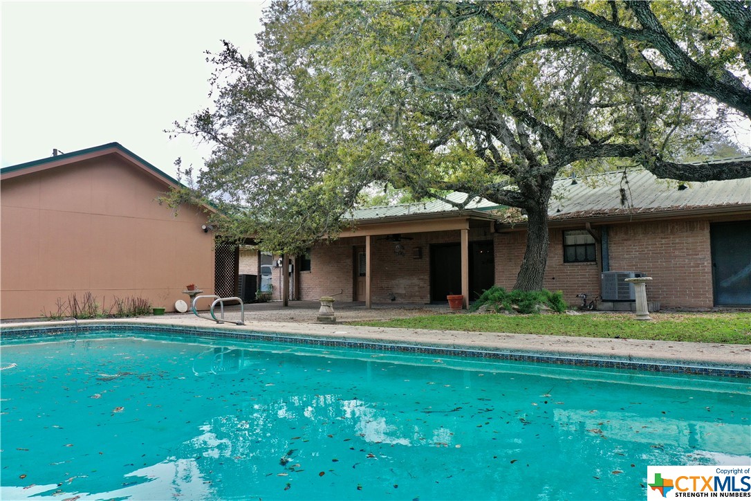 506 W Houston Street