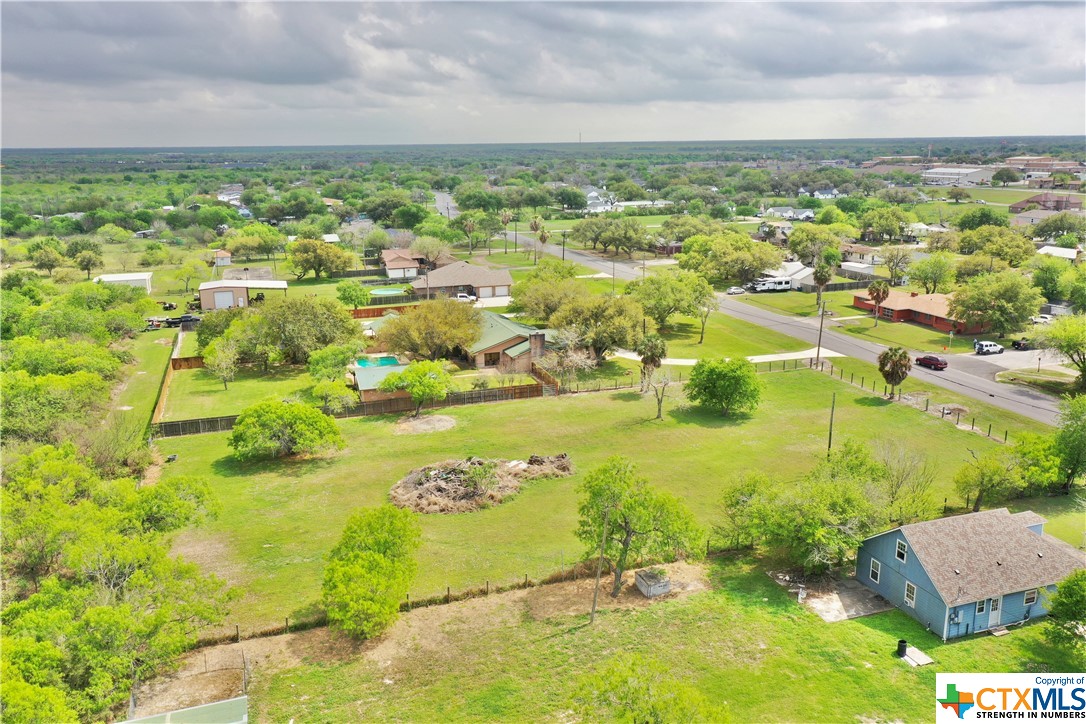 506 W Houston Street