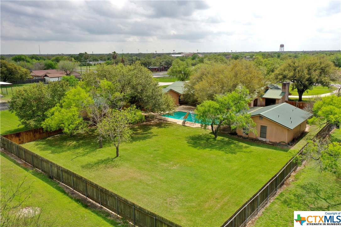 506 W Houston Street