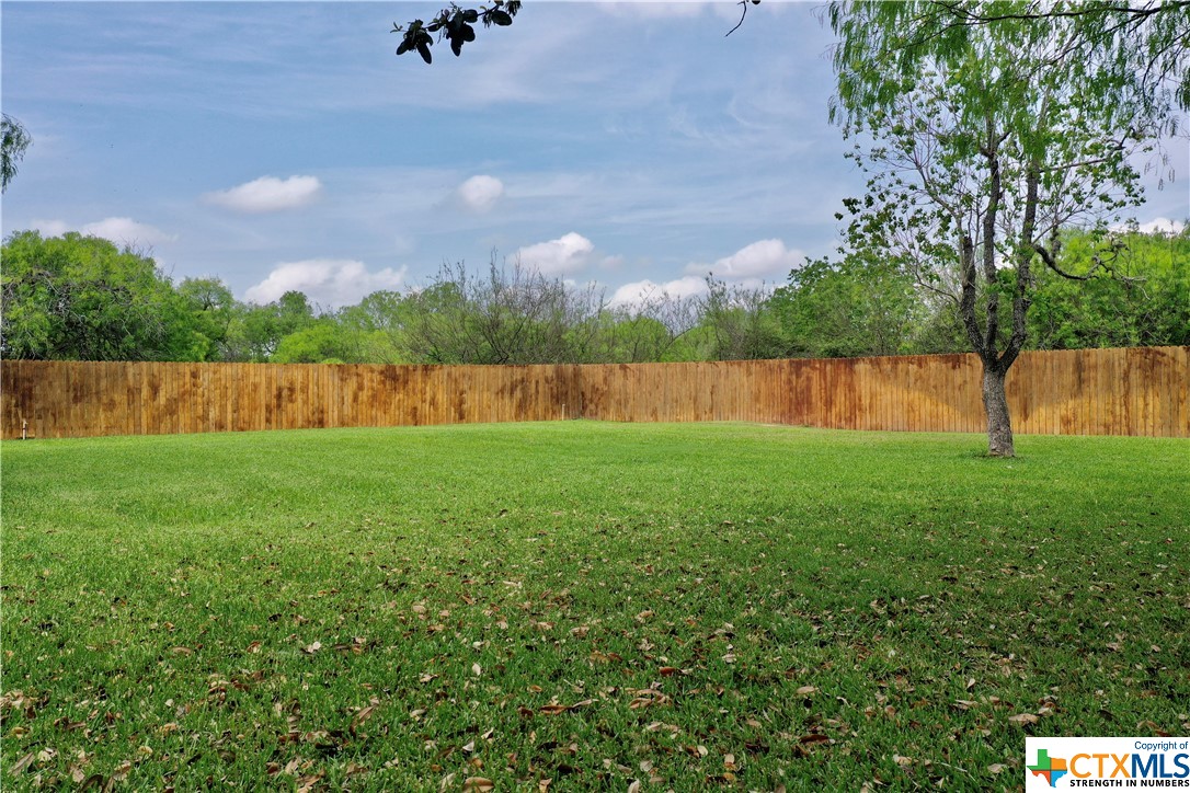 506 W Houston Street