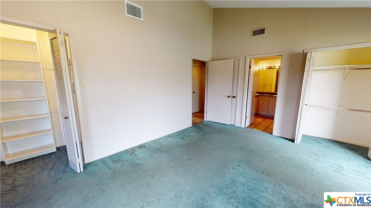 506 W Houston Street