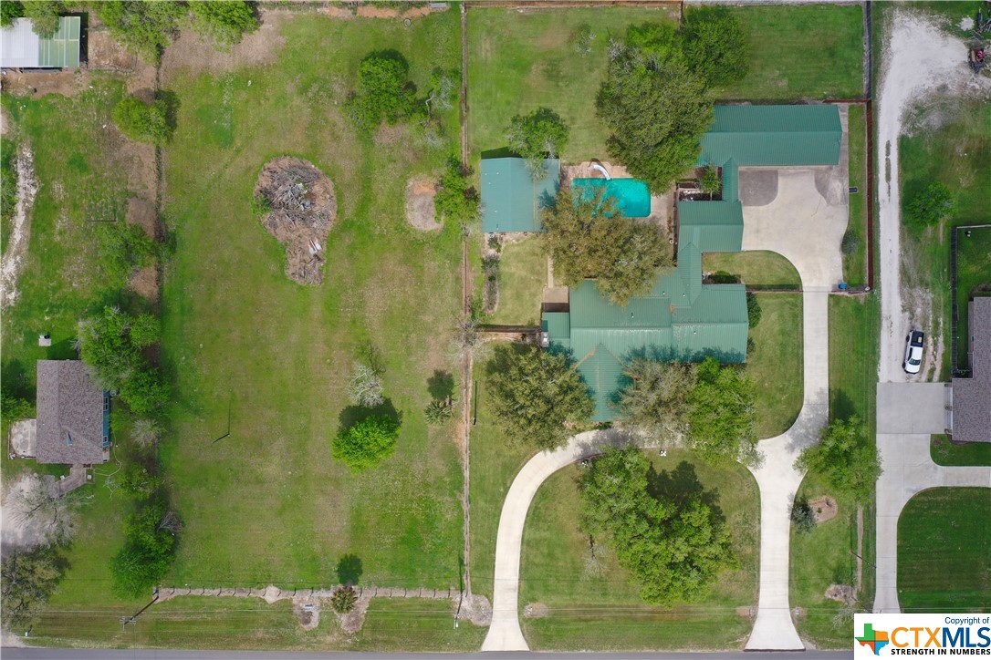 506 W Houston Street