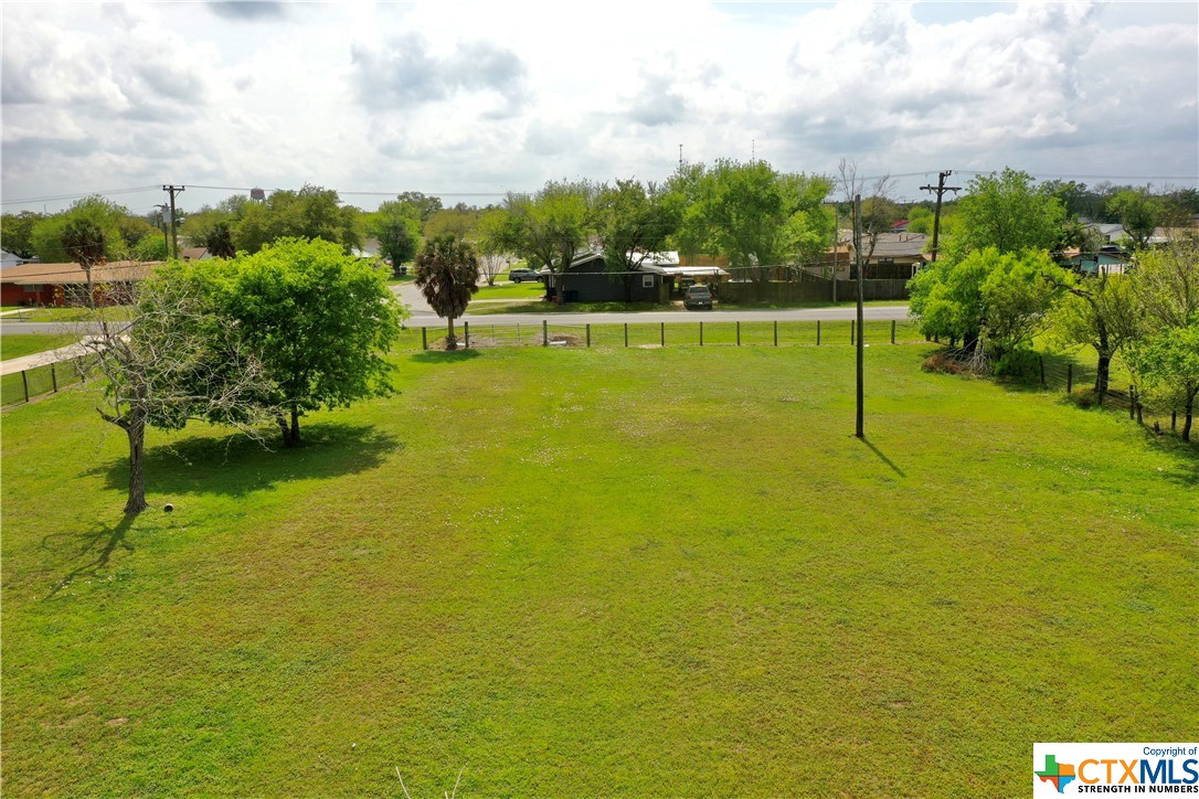 506 W Houston Street