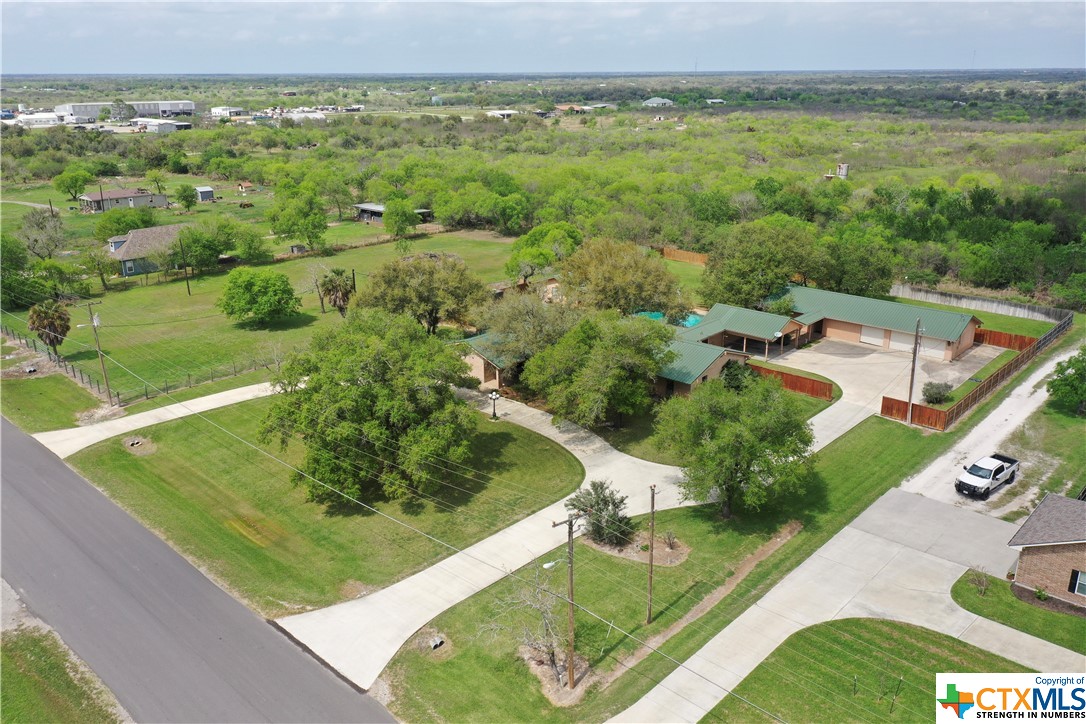 506 W Houston Street