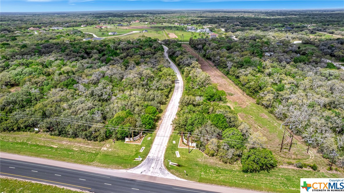 000 Post Oak Row