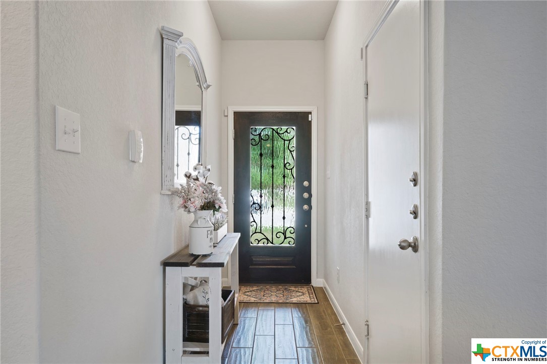 321 Oak Creek Way