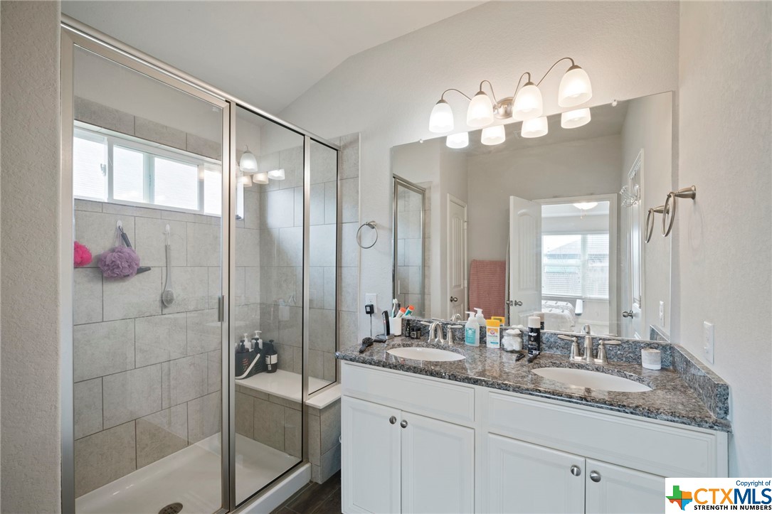 321 Oak Creek Way