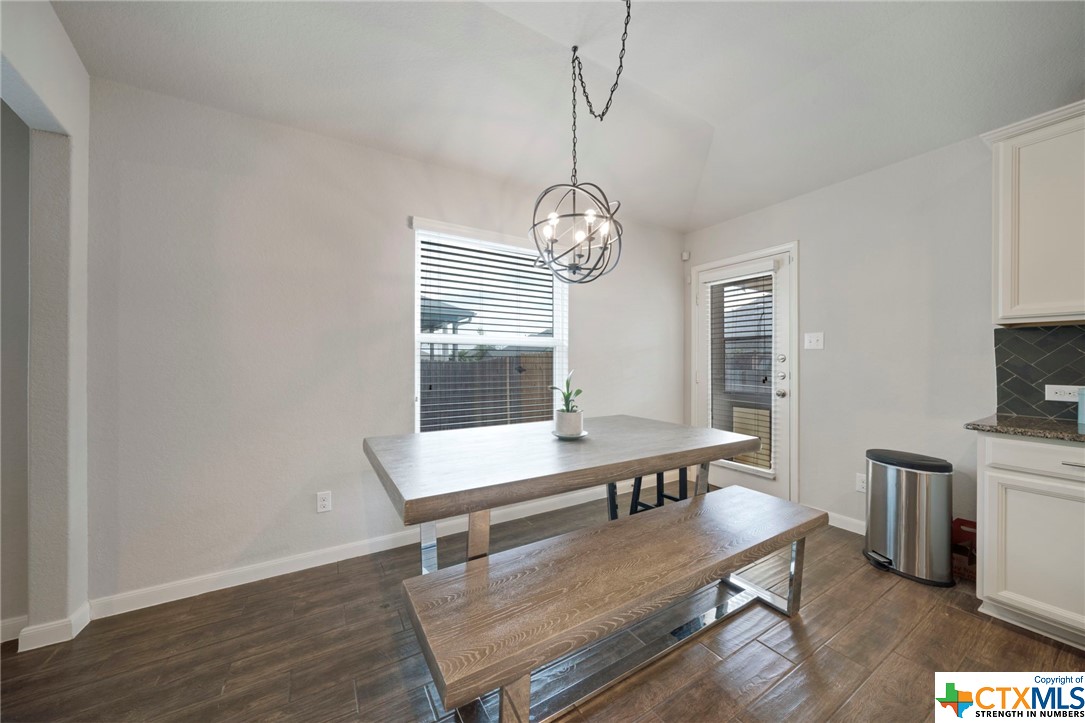 321 Oak Creek Way