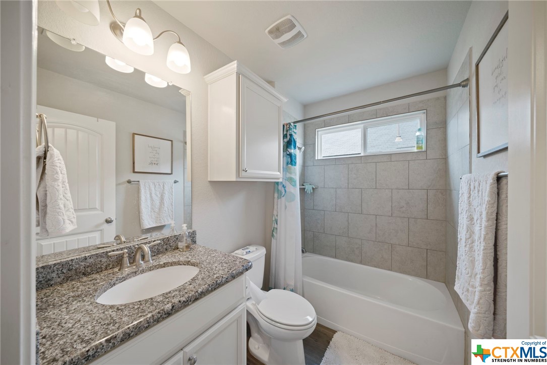 321 Oak Creek Way