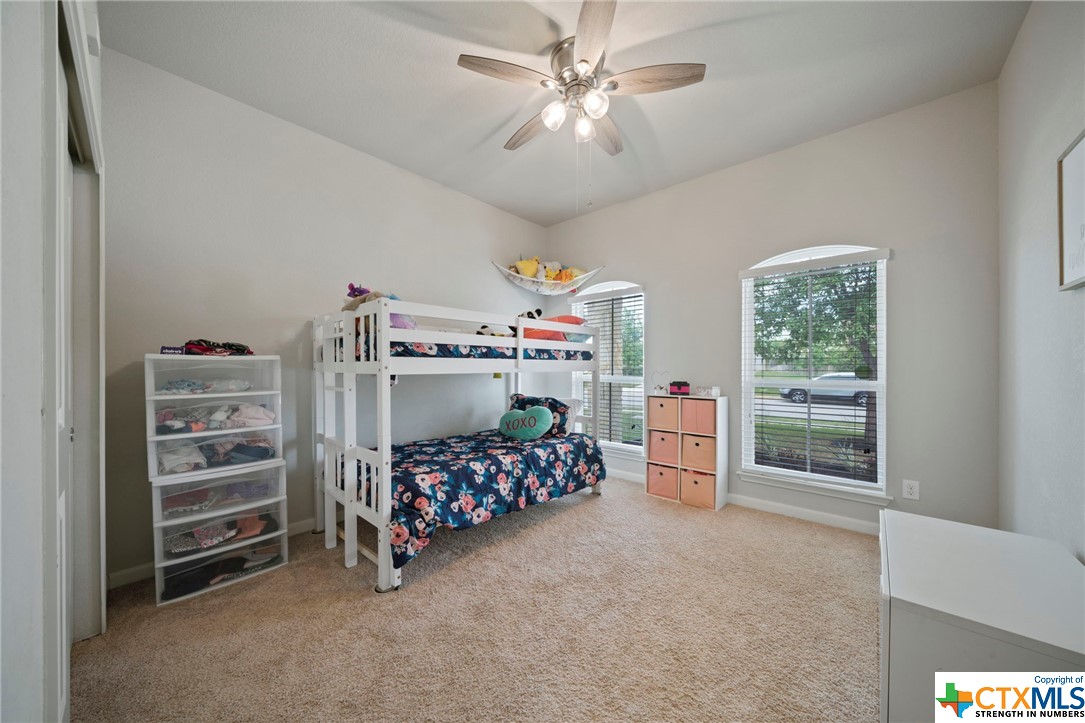 321 Oak Creek Way