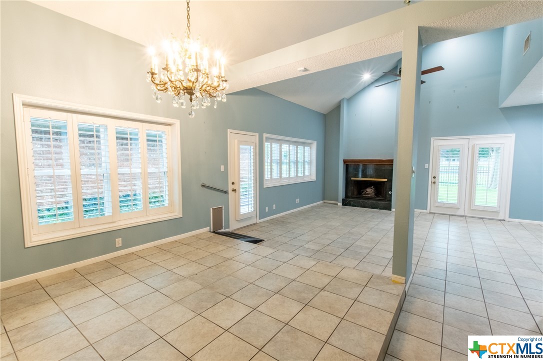 113 Charleston Drive