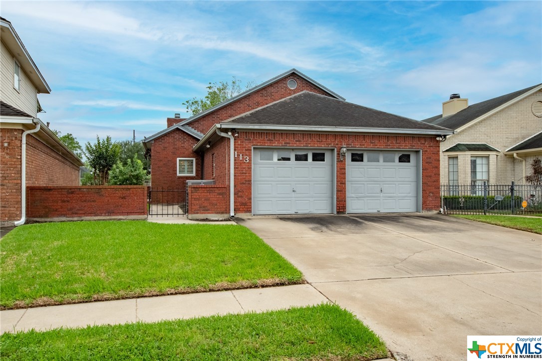 113 Charleston Drive