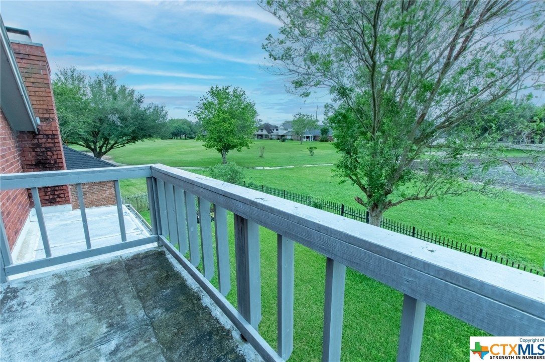 113 Charleston Drive