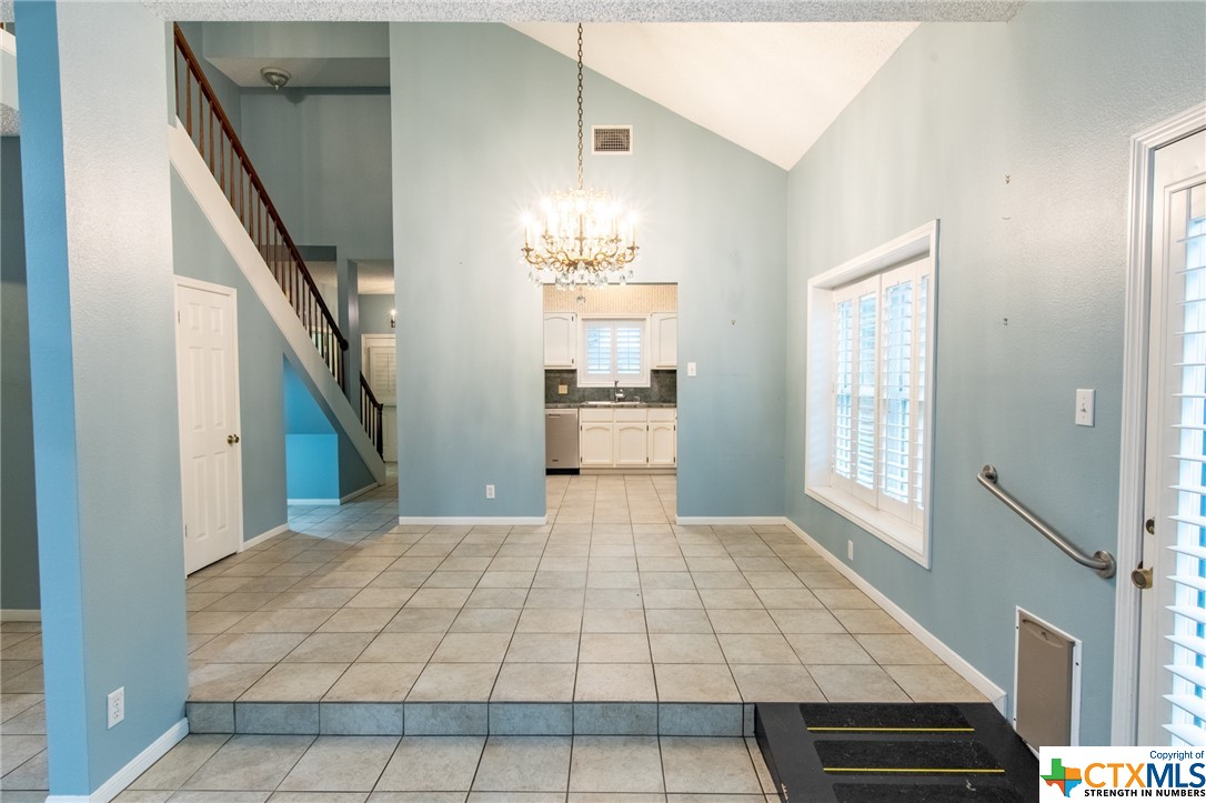 113 Charleston Drive