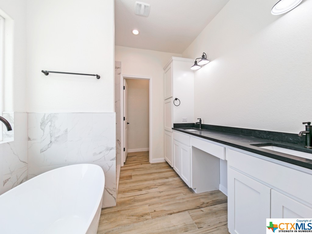851 Persimmon Pass