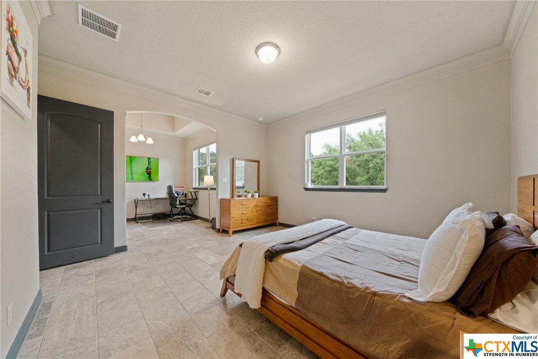 18002 Resort View