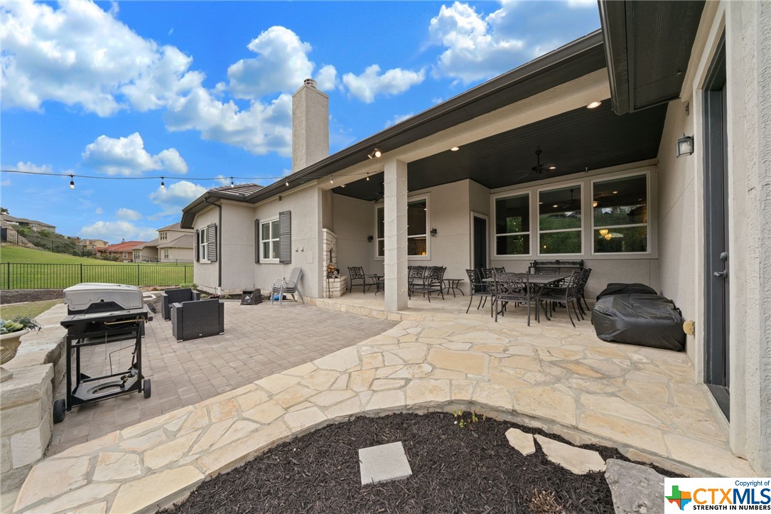 18002 Resort View