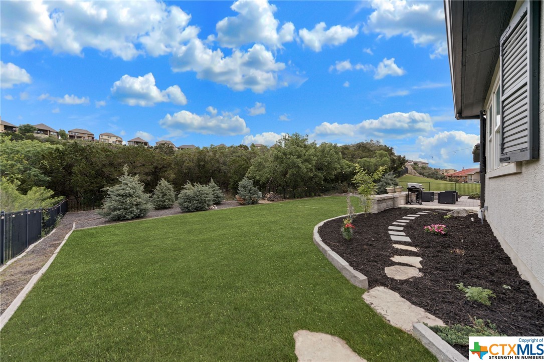 18002 Resort View