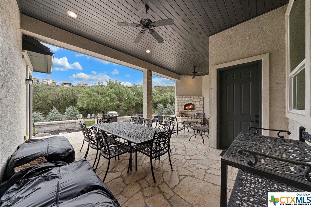 18002 Resort View
