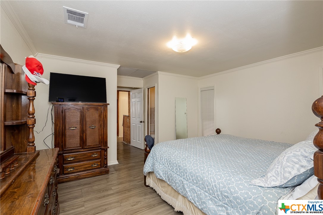 704 Taos Drive
