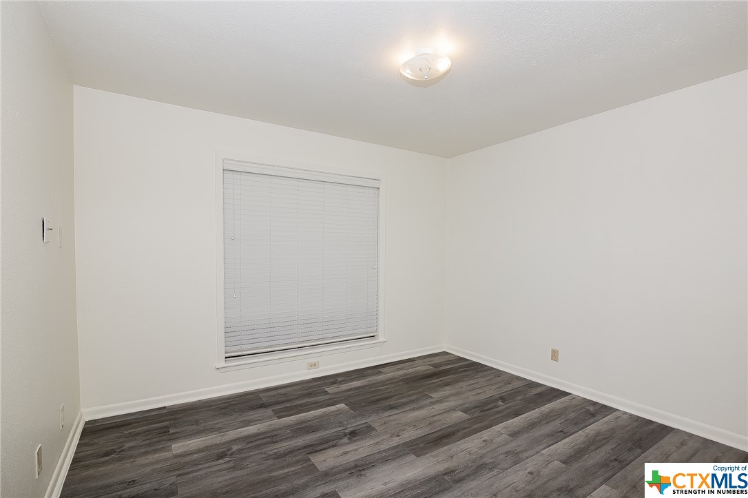 704 Taos Drive
