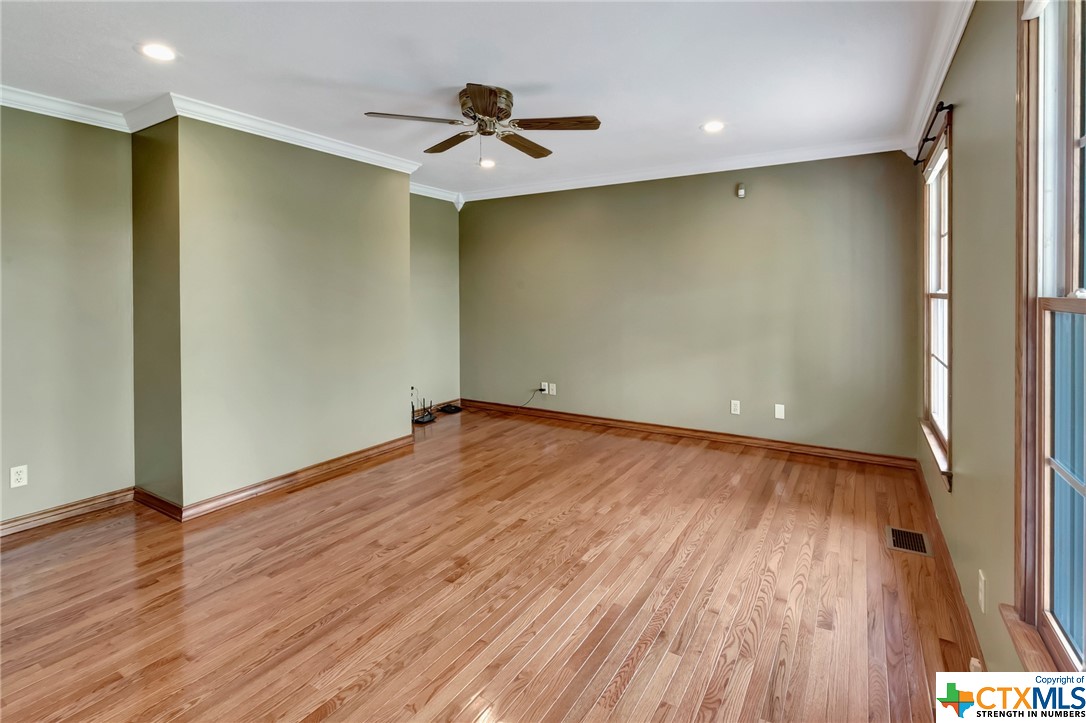 403 Oakside