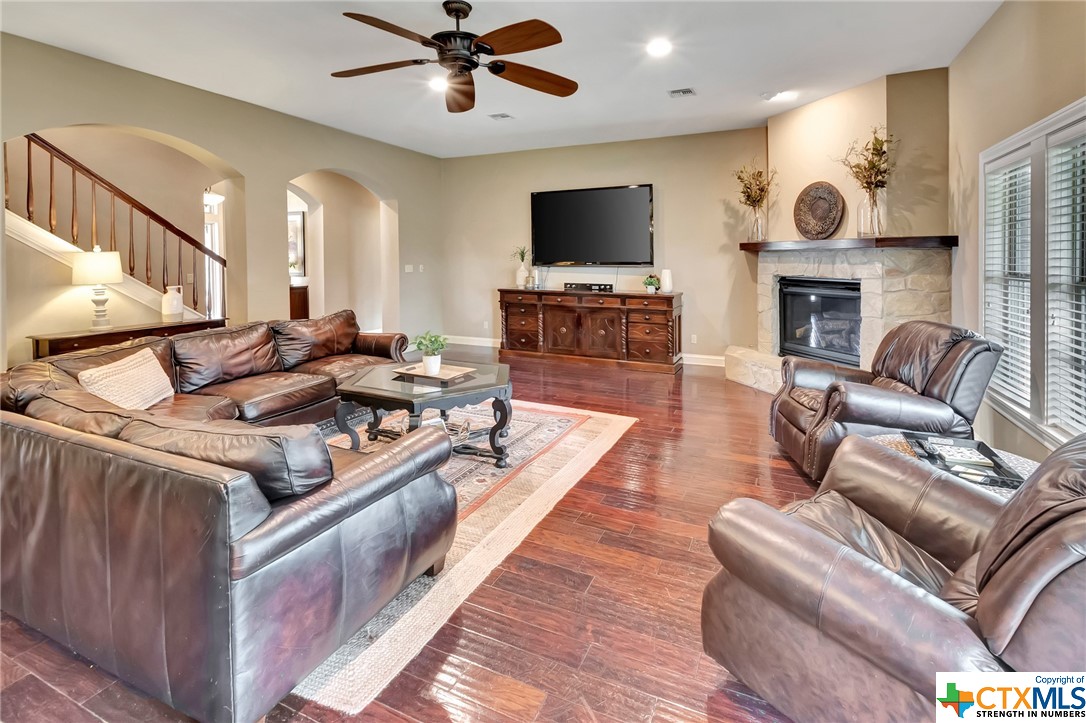 206 Crosswind Drive