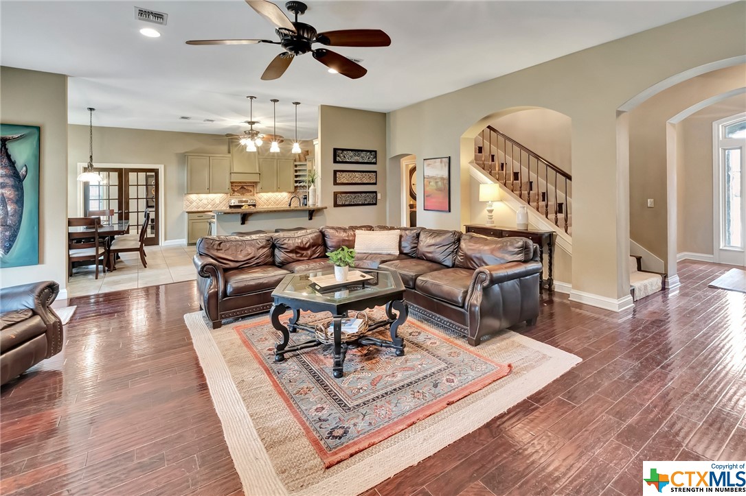 206 Crosswind Drive