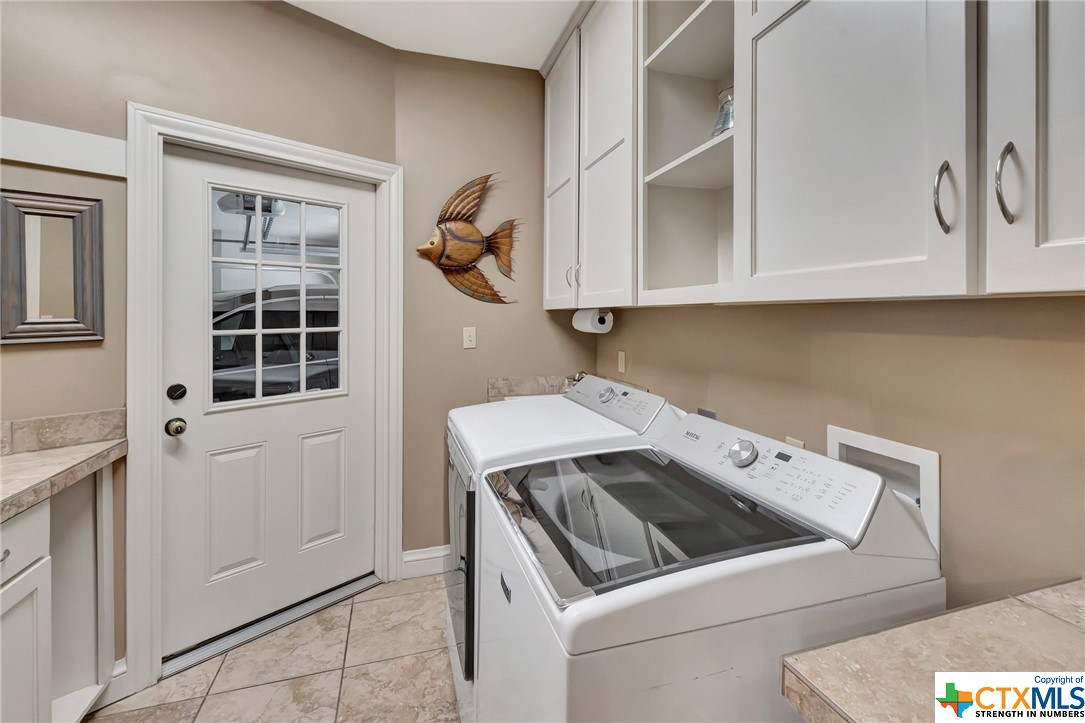 206 Crosswind Drive