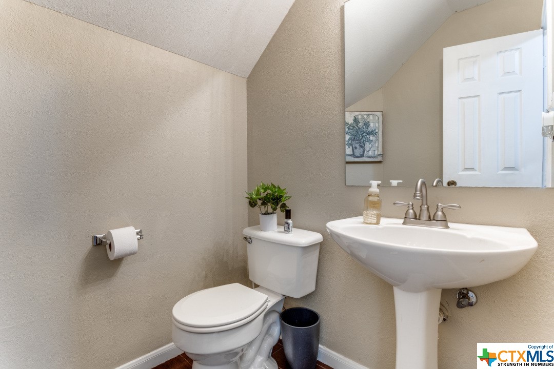 831 Sagewood Trail