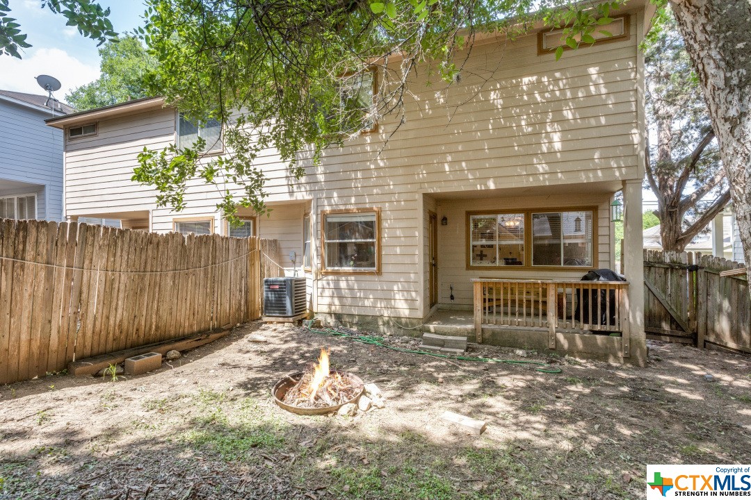831 Sagewood Trail
