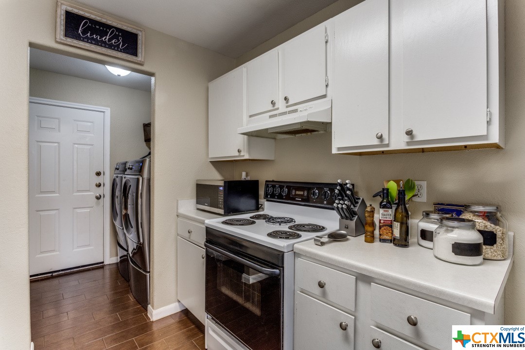 831 Sagewood Trail