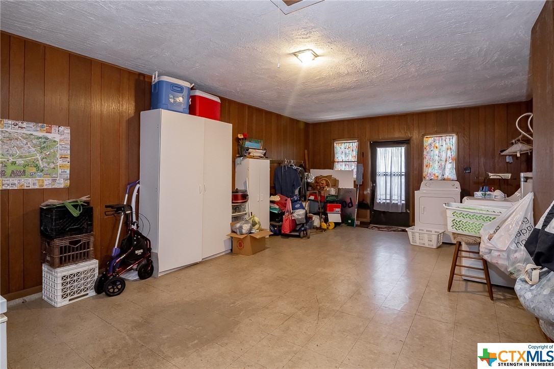 2842 Fm 1685
