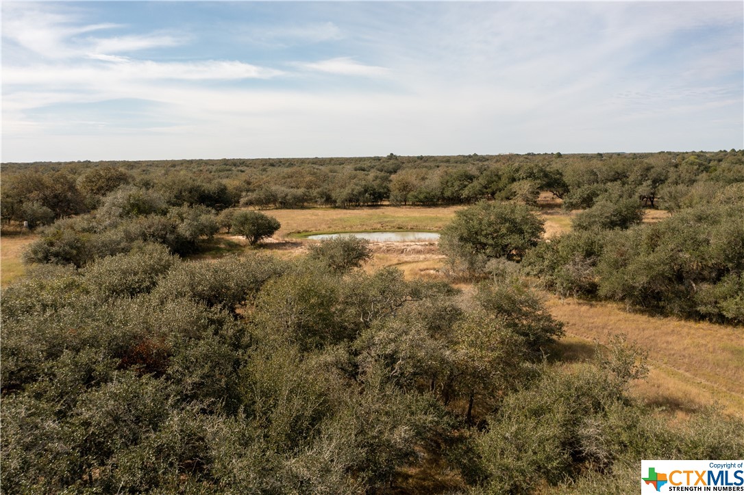 585 Private Road 1065