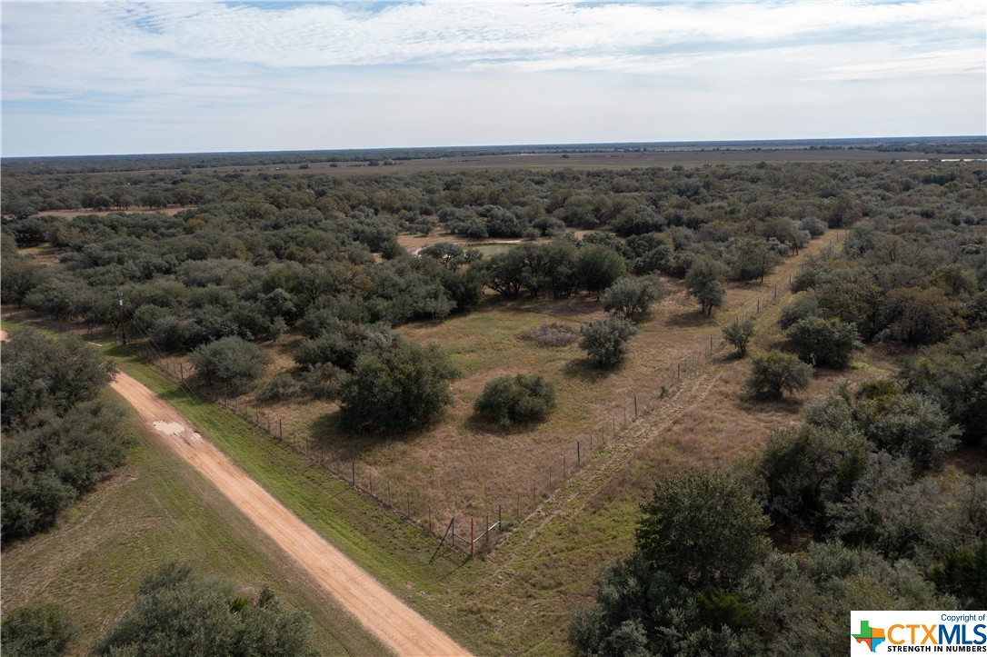 585 Private Road 1065