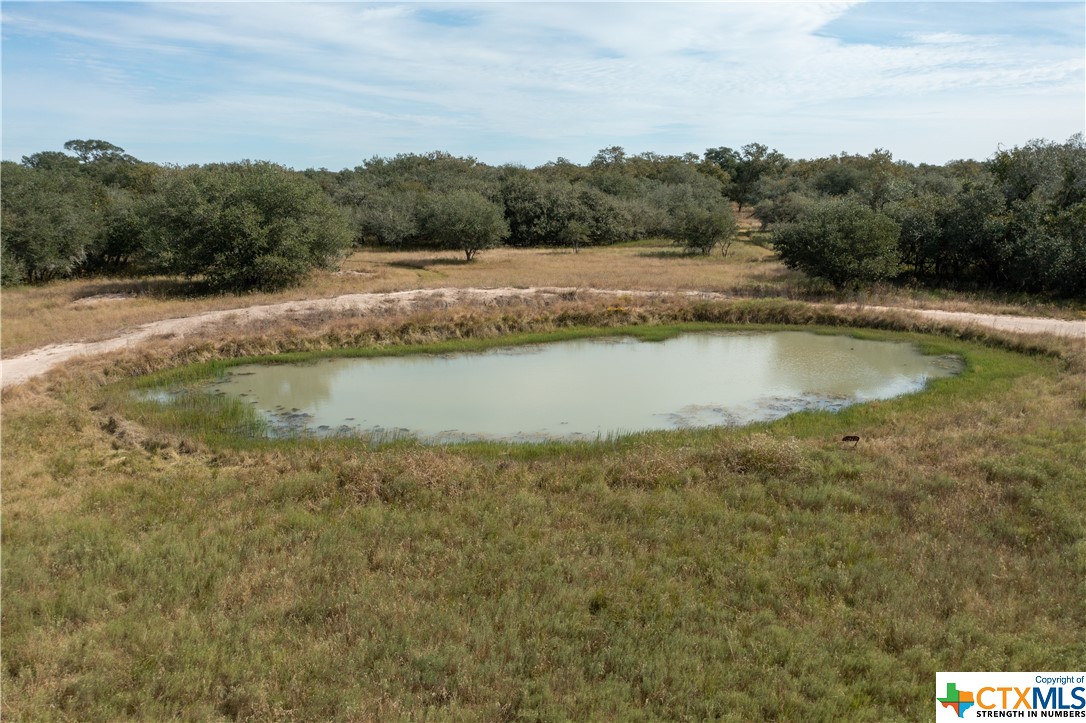 585 Private Road 1065