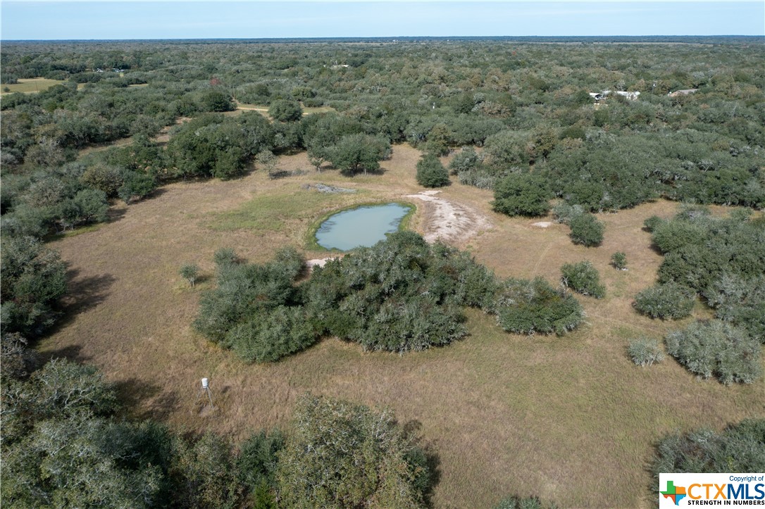 585 Private Road 1065