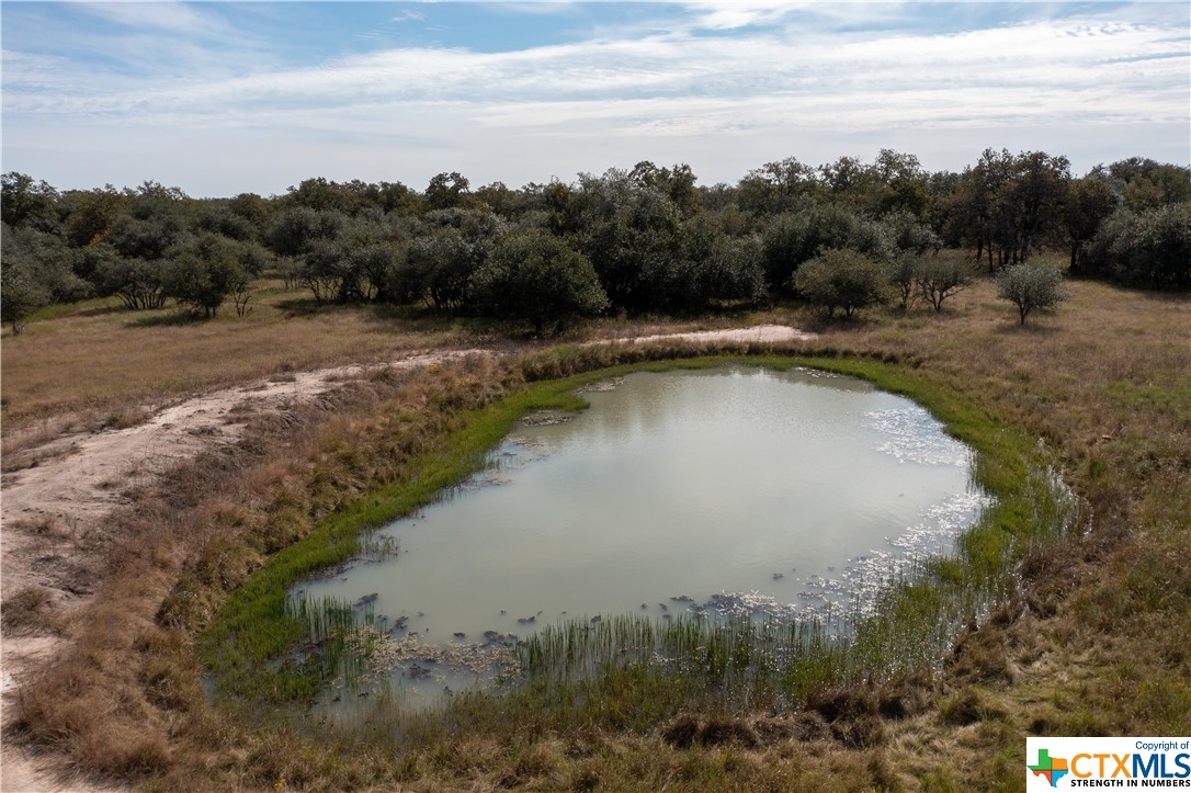 585 Private Road 1065