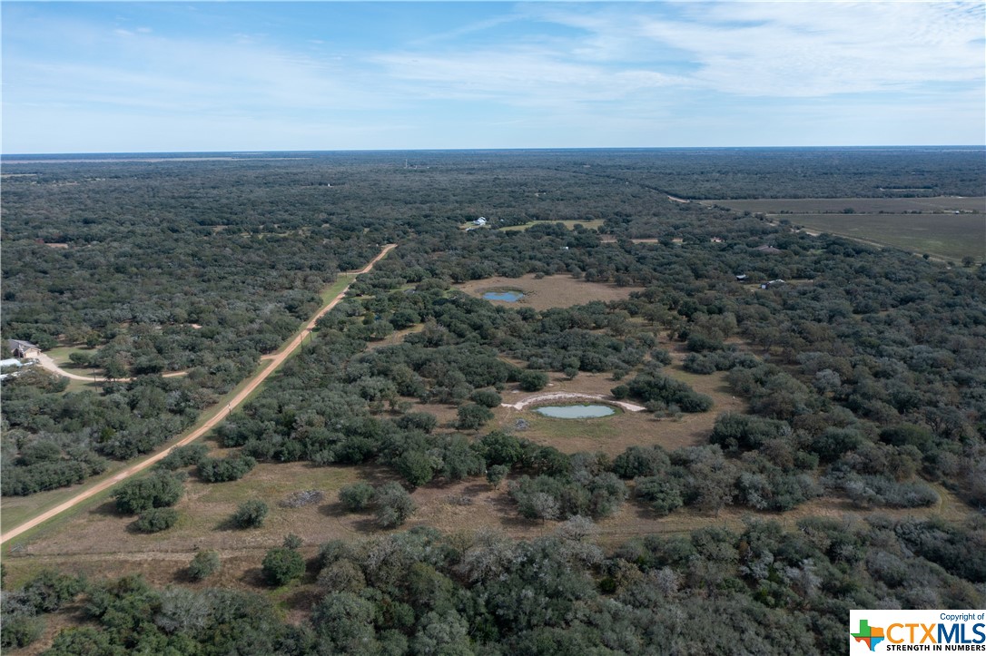 585 Private Road 1065