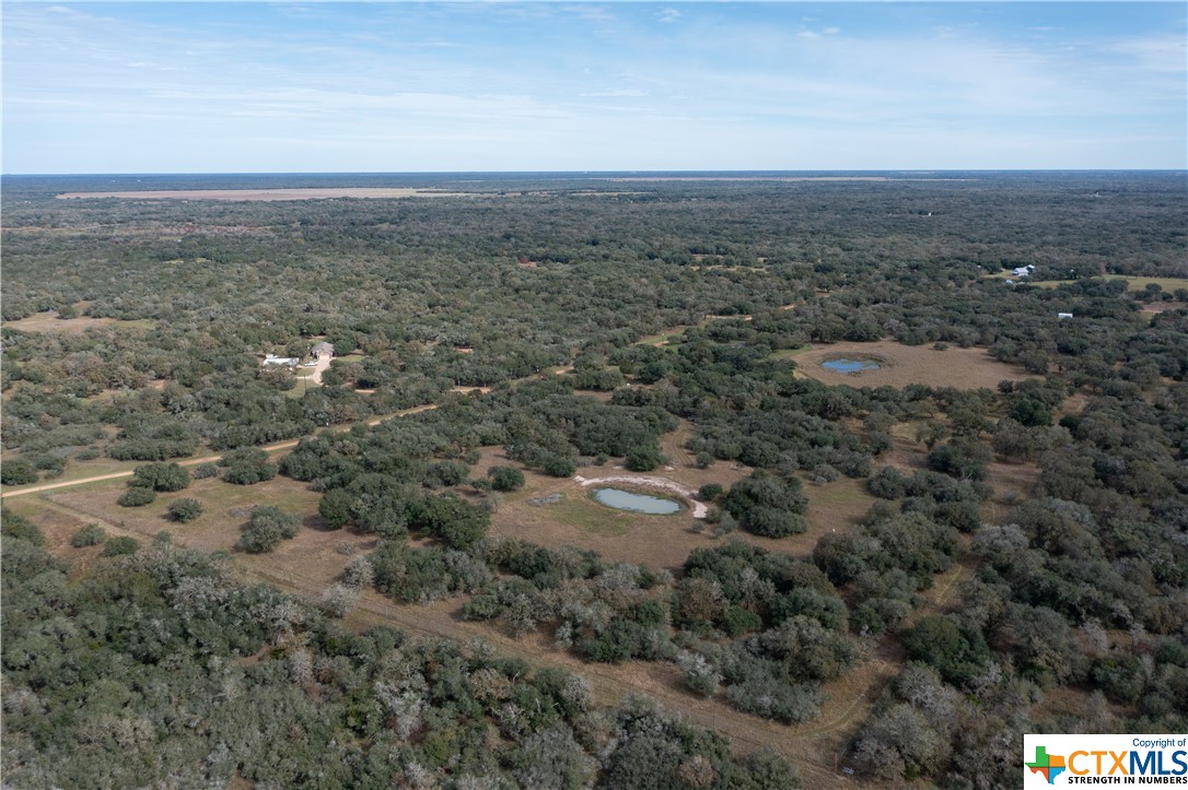585 Private Road 1065