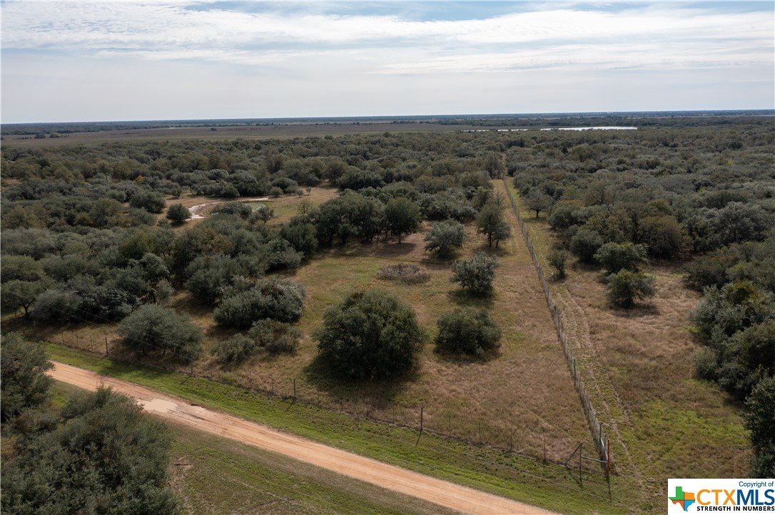 585 Private Road 1065