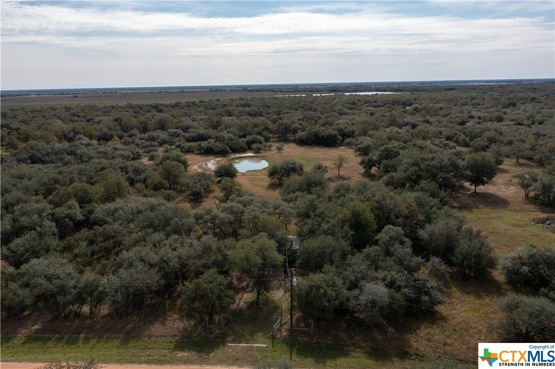 585 Private Road 1065
