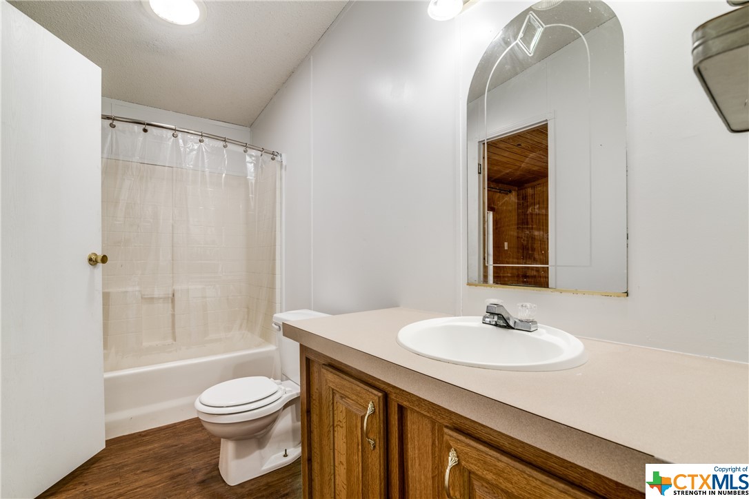 105 Lancelot Lane