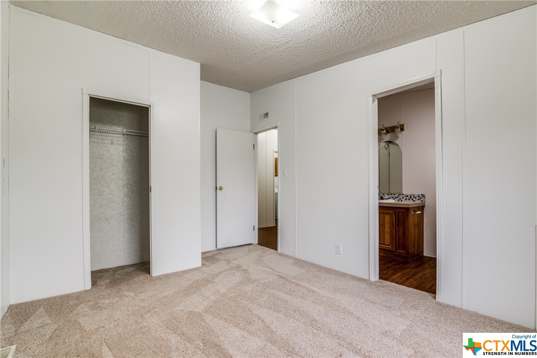 105 Lancelot Lane