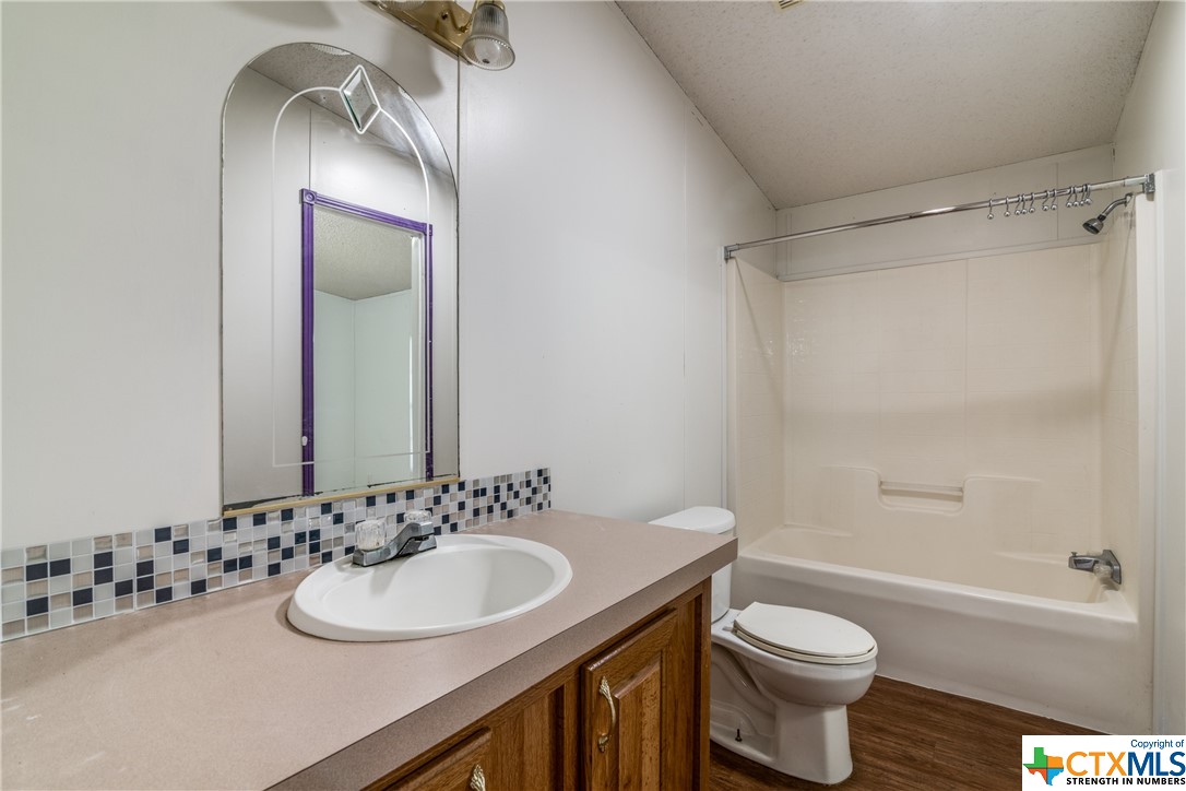 105 Lancelot Lane