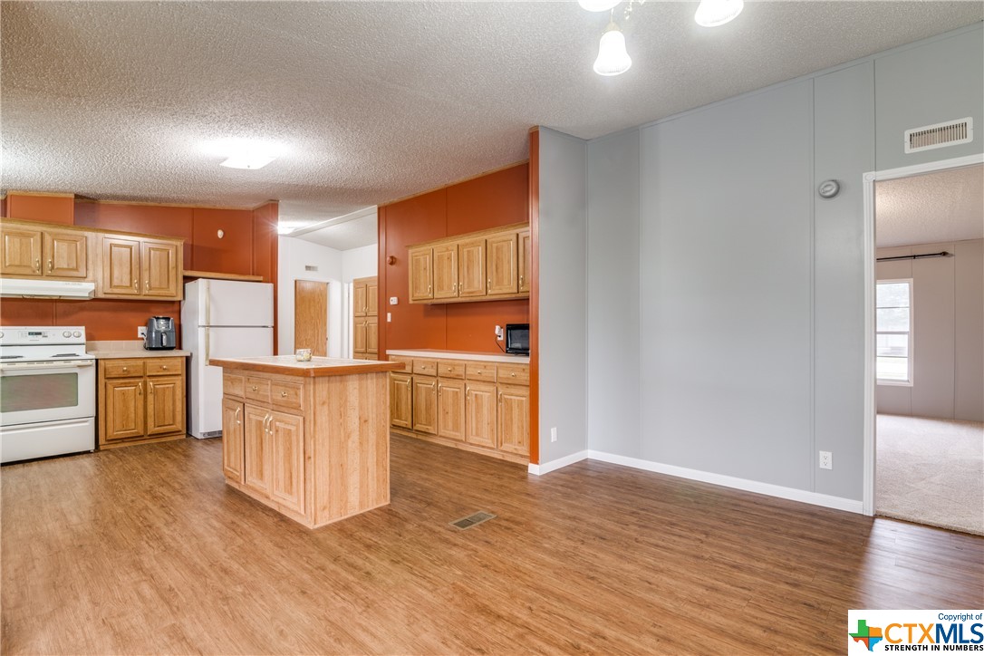 105 Lancelot Lane