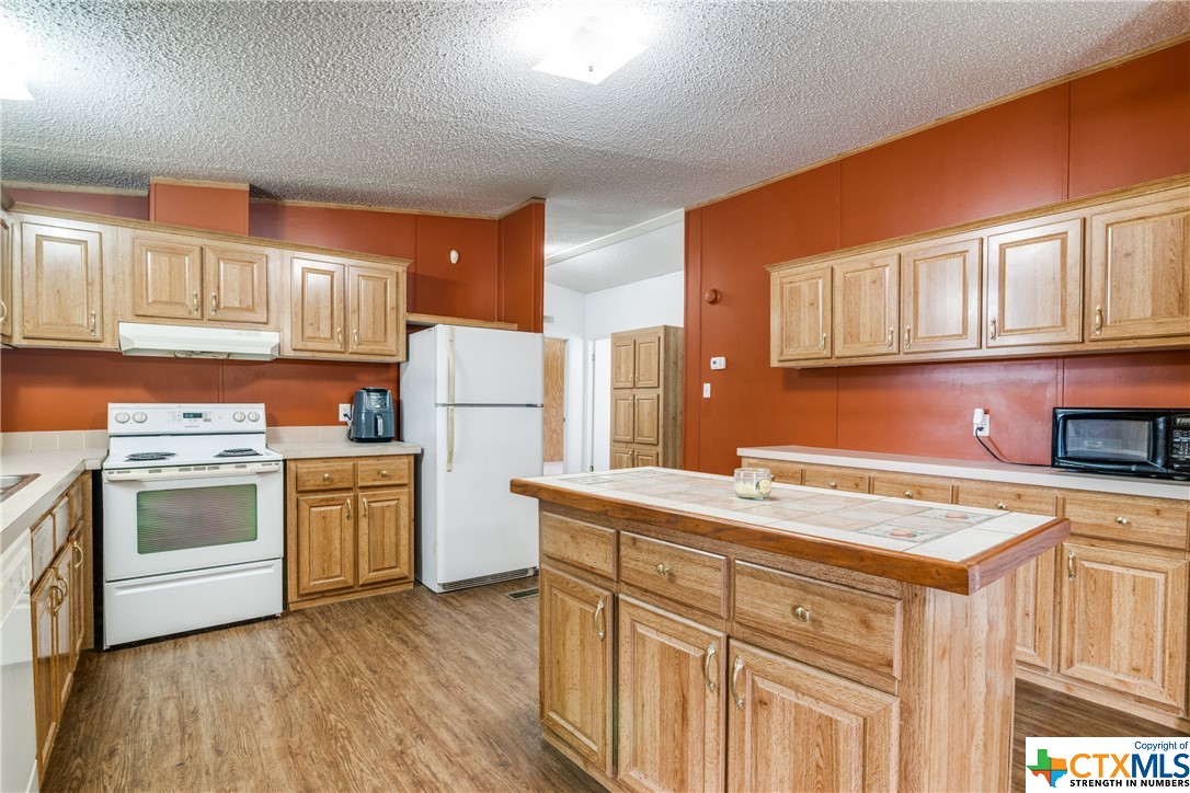 105 Lancelot Lane